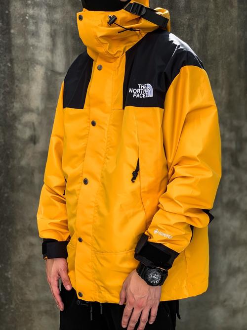 1990北面沖鋒衣 面料與做工的革新之旅